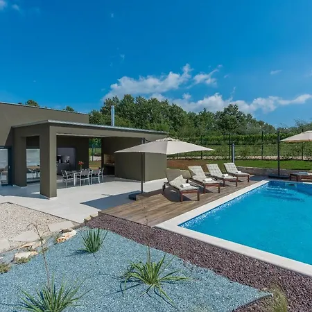 Terra Villa *